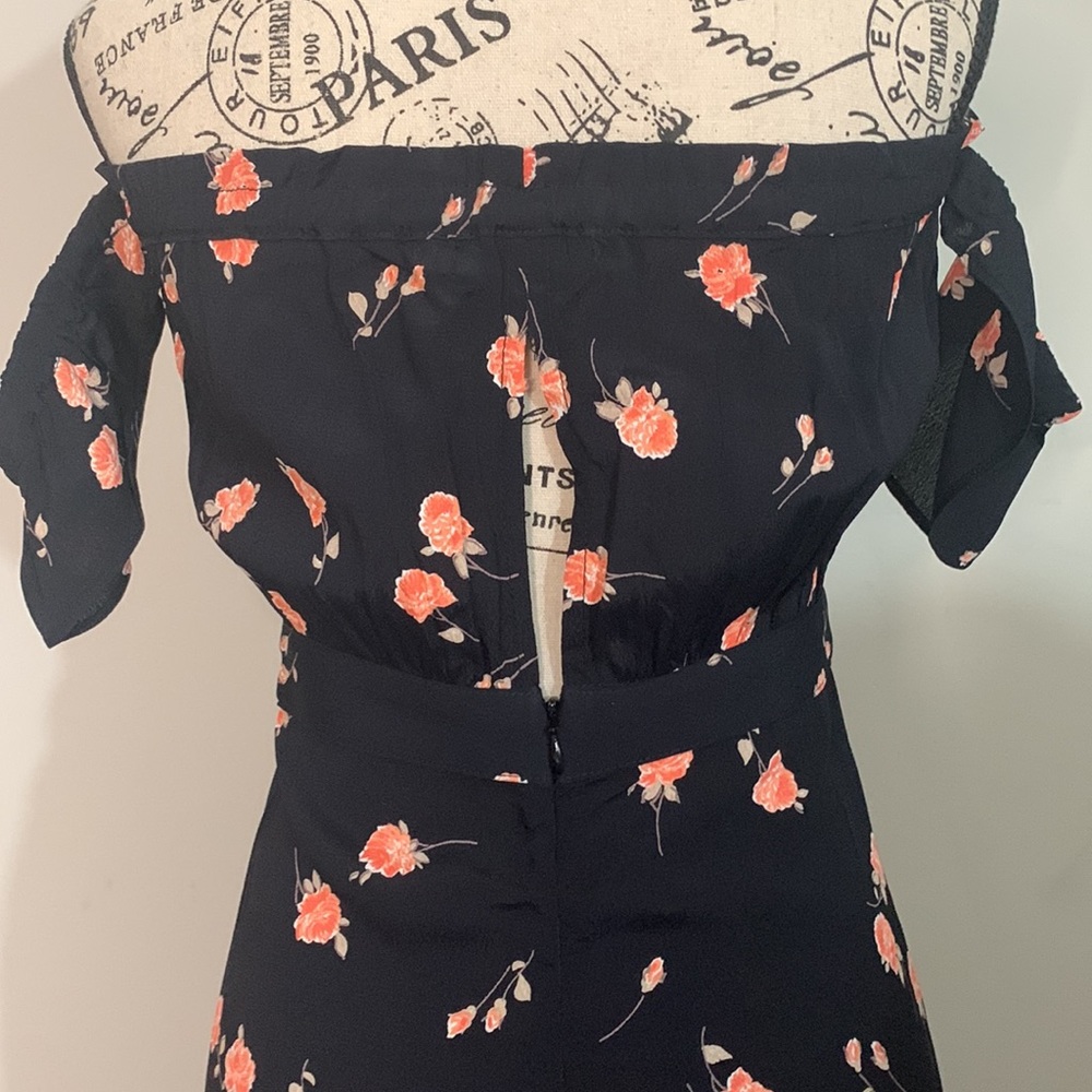 Bardot Maxi Dress in Raining Jasmine FLYNN SKYE
Color:Raining Jasmine Size: S - Picture 3 of 13